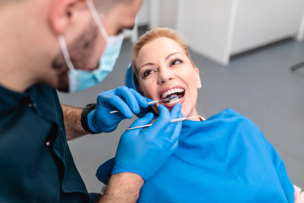 Best Emergency Dental Care  in Parkwood, CA